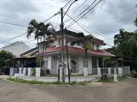 DIJUAL RUMAH DI NUSA LOKA BSD