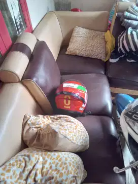 Sofa bekas layak pakai