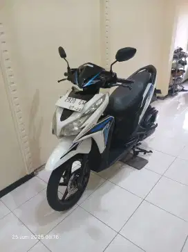 Vario 125 Putih Biru