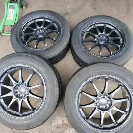 Rays ce28 ring 18x8,5 pcd 5x114,3 ET 38 ban 235/60 R18 velg baru