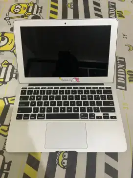 Macbook Air 11 inch 2015