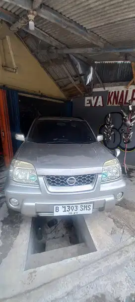 Nissan X-Trail 2005 Bensin