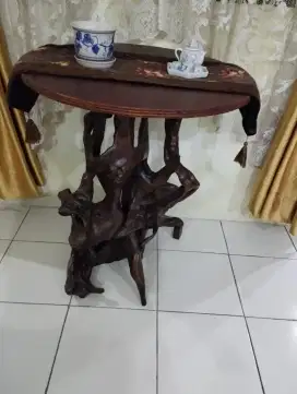 Meja AkarJati Antik