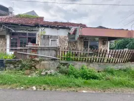 Dijual tanah140m² ada bangunan lamanya di kav AL pondok bambu Jaktim