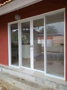 PINTU KACA ALMUNIUM