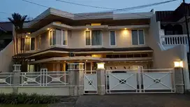 Rumah Mewah 2 Lantai SHM Cempaka Putih Jakarta Pusat