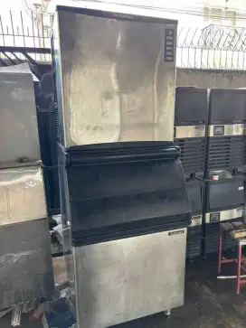MAU HEMAT JUTAAN ?..Ice Maker Scotsman NW1008AS
Kps 485 kg/day kotor
