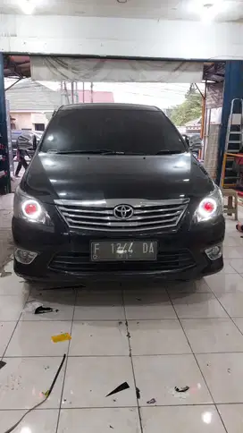 Toyota Kijang Innova 2012 Bensin