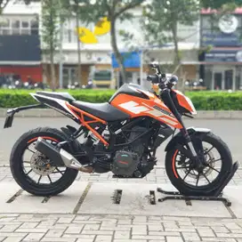 KTM DUKE 250 ABS ORANGE 2018 KM 18K PAJAK PANJANG SUPER GRES