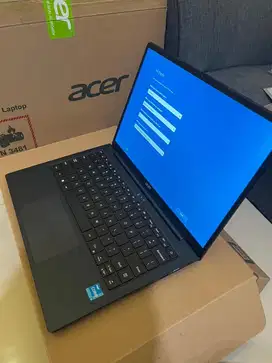 Laptop acer core i3 masih baru