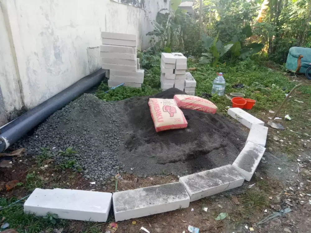 Tukang bangunan