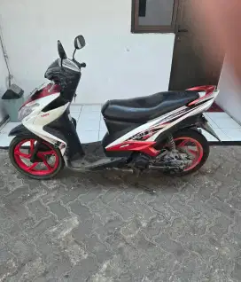 YAMAHA XEON 2011