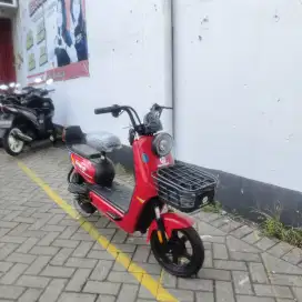 SEPEDA LISTRIK SEVENBOT M10 CUCI GUDANG HANYA DI 2JTAN