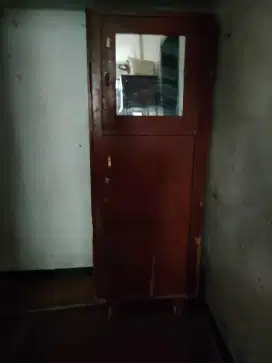 Lemari pakaian 2 pintu