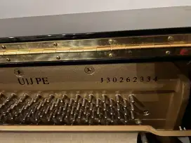 Piano Yamaha U1JPU seperti baru