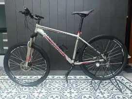 Sepeda MTB Cannondale Five, ukuran M