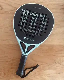 Wilson Ultra LT V2 Raket Padel