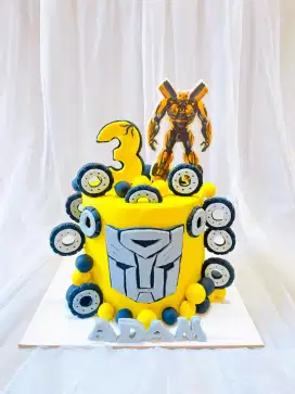 Birthday Karakter Cake