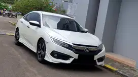 [ LOW KM ] Honda Civic ES Sedan 1.5 Turbo CVT AT Putih 2018/2019