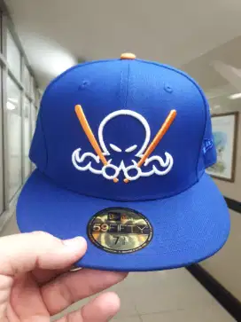 Topi New Era x Dionic tidak adidas