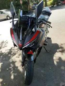 CBR150 victory black red