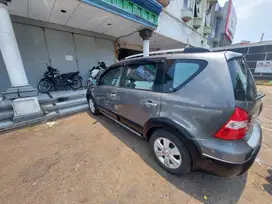 Nissan Livina 2010 Bensin