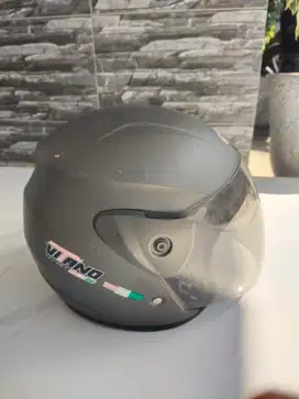 Di jual helm utk remaja dn dewasa