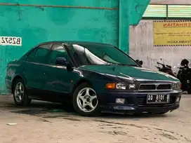 Mitsubishi Galant Hiu 2002 AT