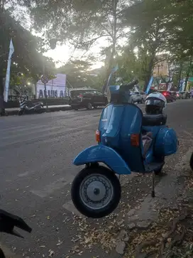 Vespa strada aom 1988