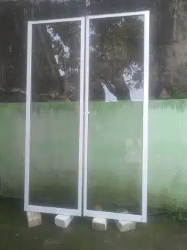 Pintu Sliding kaca almunium