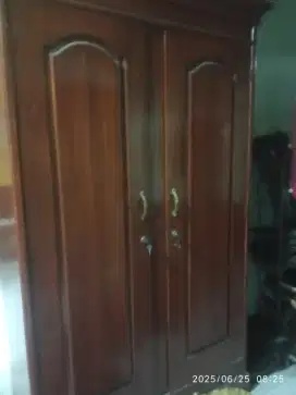 Dijual lemari jati 2 pintu