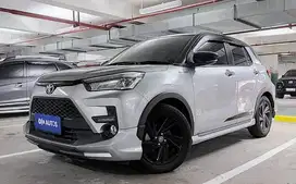 DP Rendah  11JT Toyota Raize 1.0 GR Sport TSS Two Tone AT 2021 Hitam