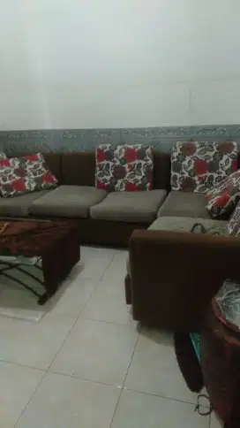 Sofa modern + bantalan