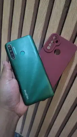 Realme 5i ram 4/64gb muluss