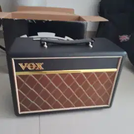Amply gitar vox pathfinder 10