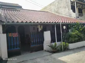 Rumah 1,5 Lantai di komplek Pelni selangkah ke Jalan Juanda Depok