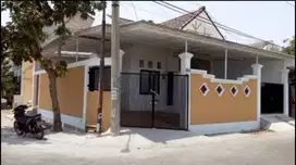 Rumah pojok di puri indah sidoarjo kota