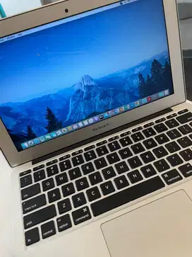 MACBOOK AIR 11” 2015 - DEVICE ONLY - BISA NYICIL