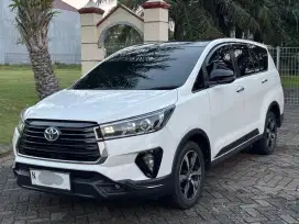 VENTURER DIESEL MATIC 2022  KM LOW