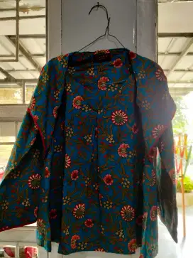 Batik atasan wanita ukuran L