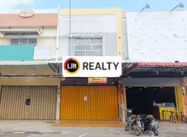 Dijual Cepat ruko 2 lantai Siap Pakai Di Marbella 2 Hadap Jalan raya