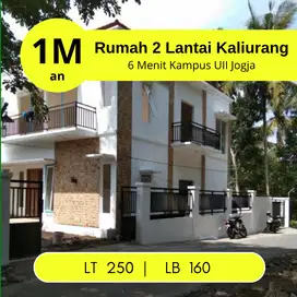 Halaman Luas Dekat UII, Jual Rumah di Jogja 2 lantai