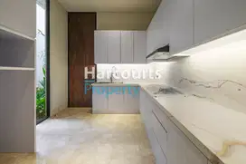 DIJUAL - Rumah Baru di kawasan Kemang Jakarta Selatan Harga 9 M