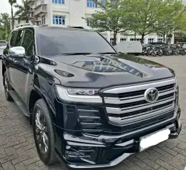 DIJUAL LANDCRUISER 300 VX-R 4x4 AT