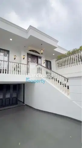 DIJUAL - rumah bagus TURUN HARGA di area kebayoran baru