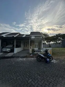 Rumah GRAND SUNRISE MENGANTI CLUSTER EXPLANADE