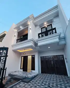 Rumah classic bebas banjir di pondok bambu duren sawit Jakarta Timur