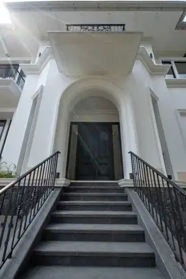 Dijual - Brand New Luxurious Area Kebayoran Baru