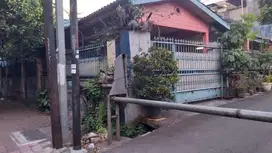 TURUN HARGA RUMAH STRATEGIS PINGGIR JALAN BASUKI RAHMAT CIPINANG