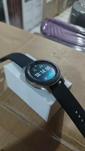 smartwatch samsung watch classic 42mm batere masi awet fungsi normal
